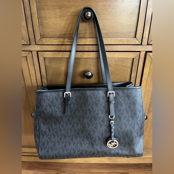 Michael Kors Jet Set PVC/Genuine Leather East/West Travel TOTE (Black) - Picture 8 of 14